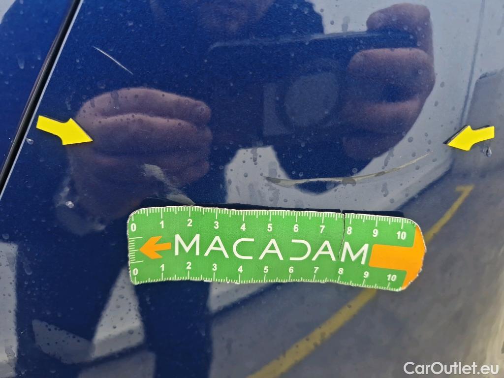  Opel  Crossland  X Elegance Business 1.2 Turbo 110CV BVM6 E6d #18