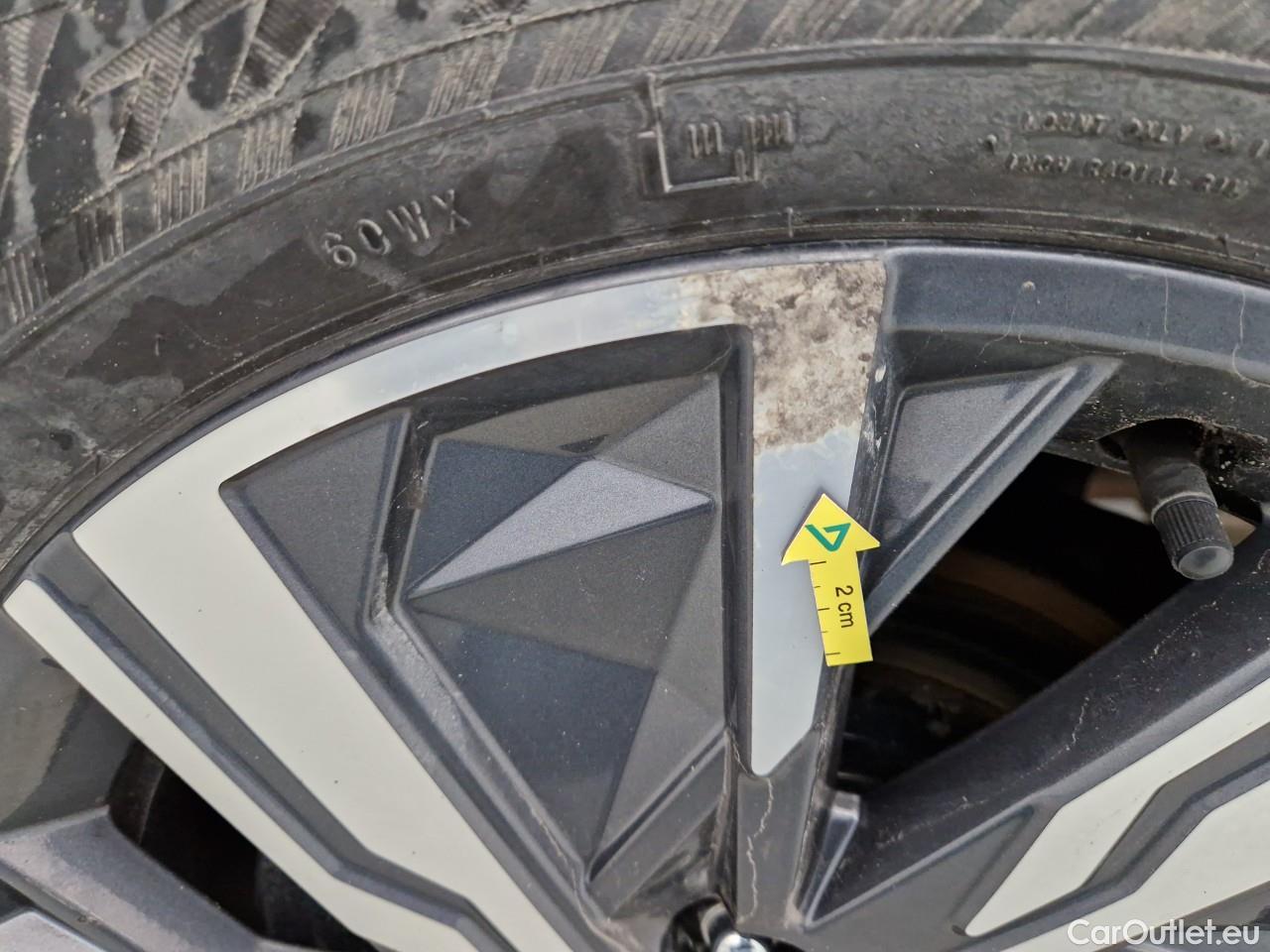  Hyundai  Coupe 1.6T-GDi 180CP M-Hybrid Style 7DCT 4WD #31