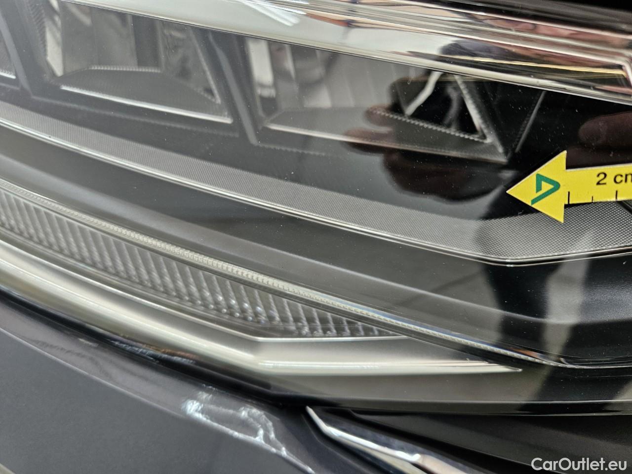  Volkswagen  Tiguan Life 2.0 TDI 150CP DSG #9