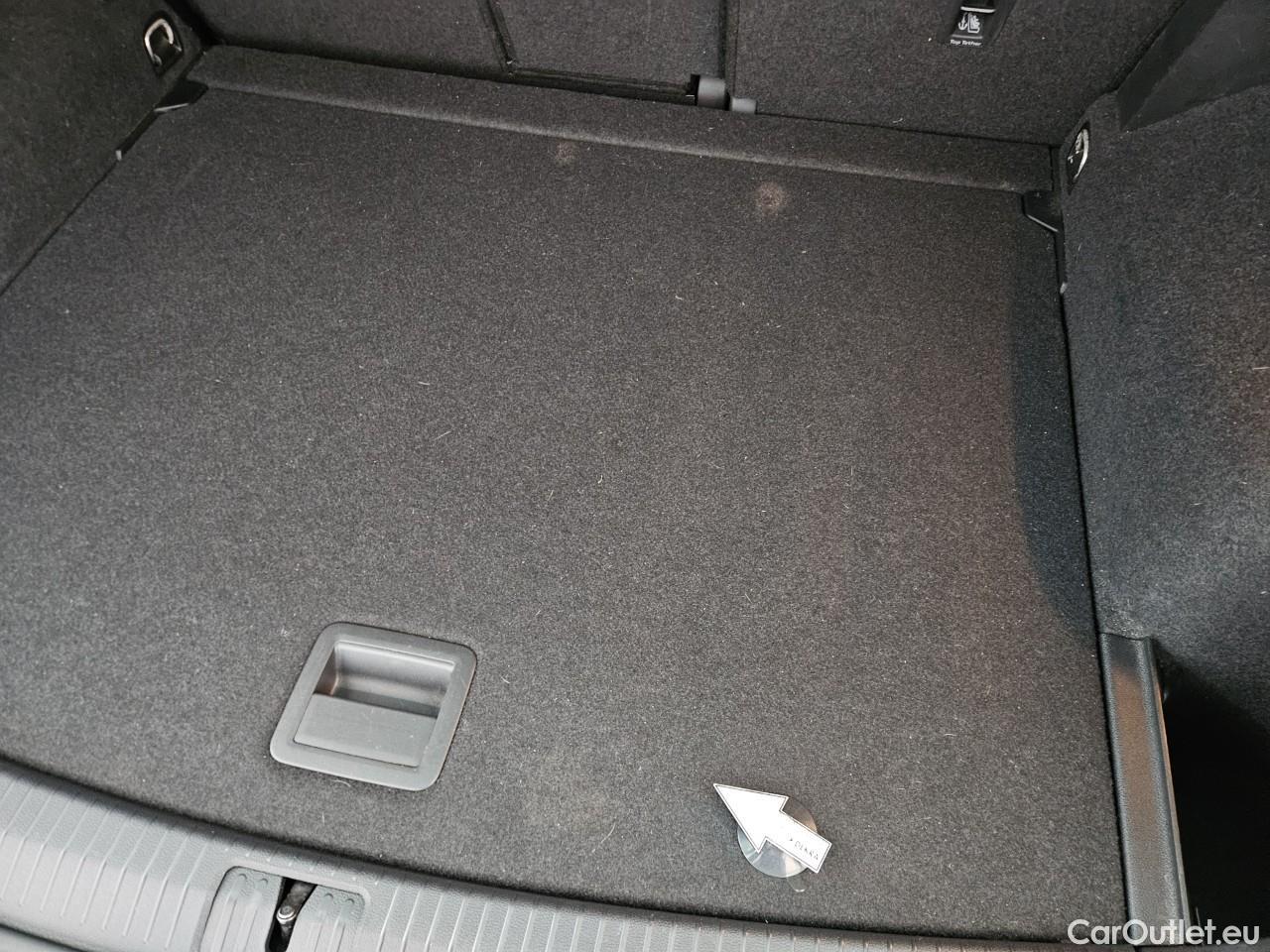  Volkswagen  Tiguan Life 2.0 TDI 150CP DSG #32