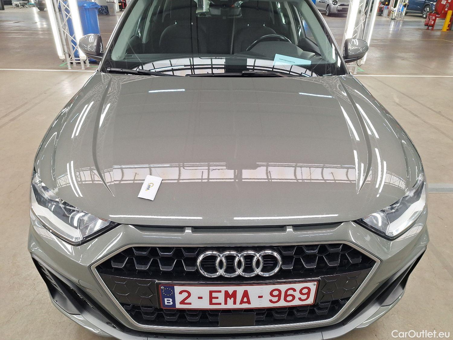  Audi  A1 Sportback Audi, A1 SB '18, Audi  1.0 30 TFSI 85kW S Line 5d #28