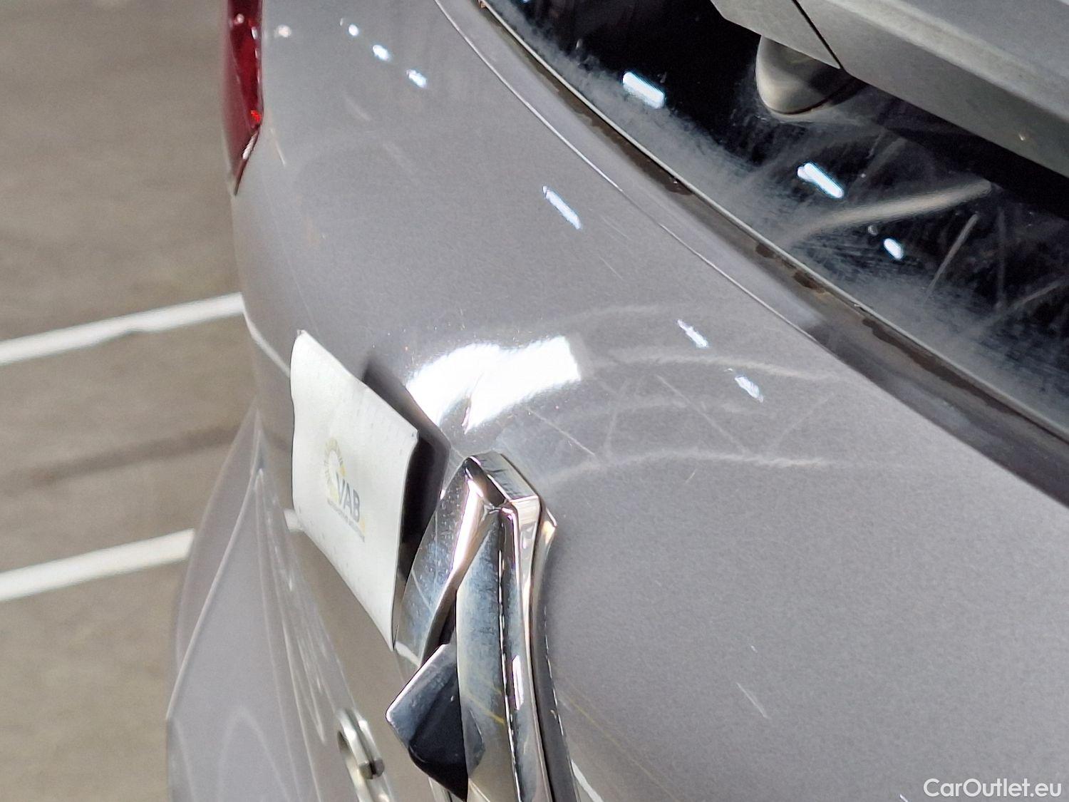  Renault  Captur Renault,  '19, Renault  TCe 140 EDC GPF Intens 5d #30