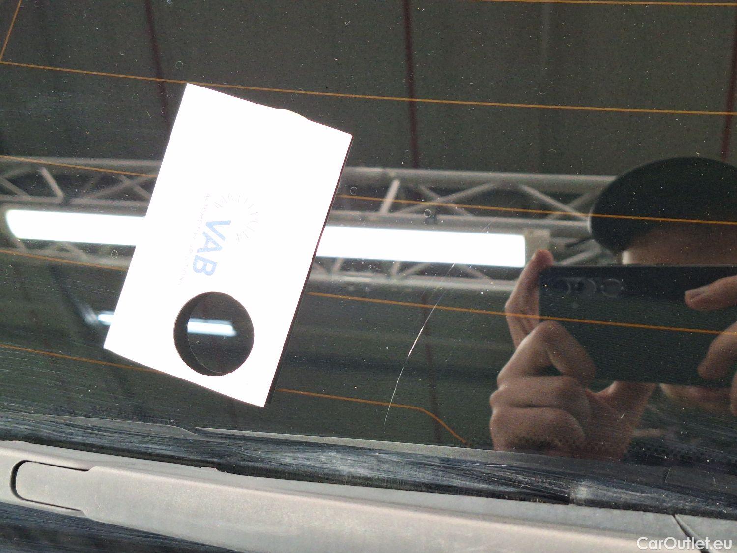  Peugeot  3008 Peugeot,  FL'20, Peugeot  Hybrid 225 e-Auto8 GT 5d #28