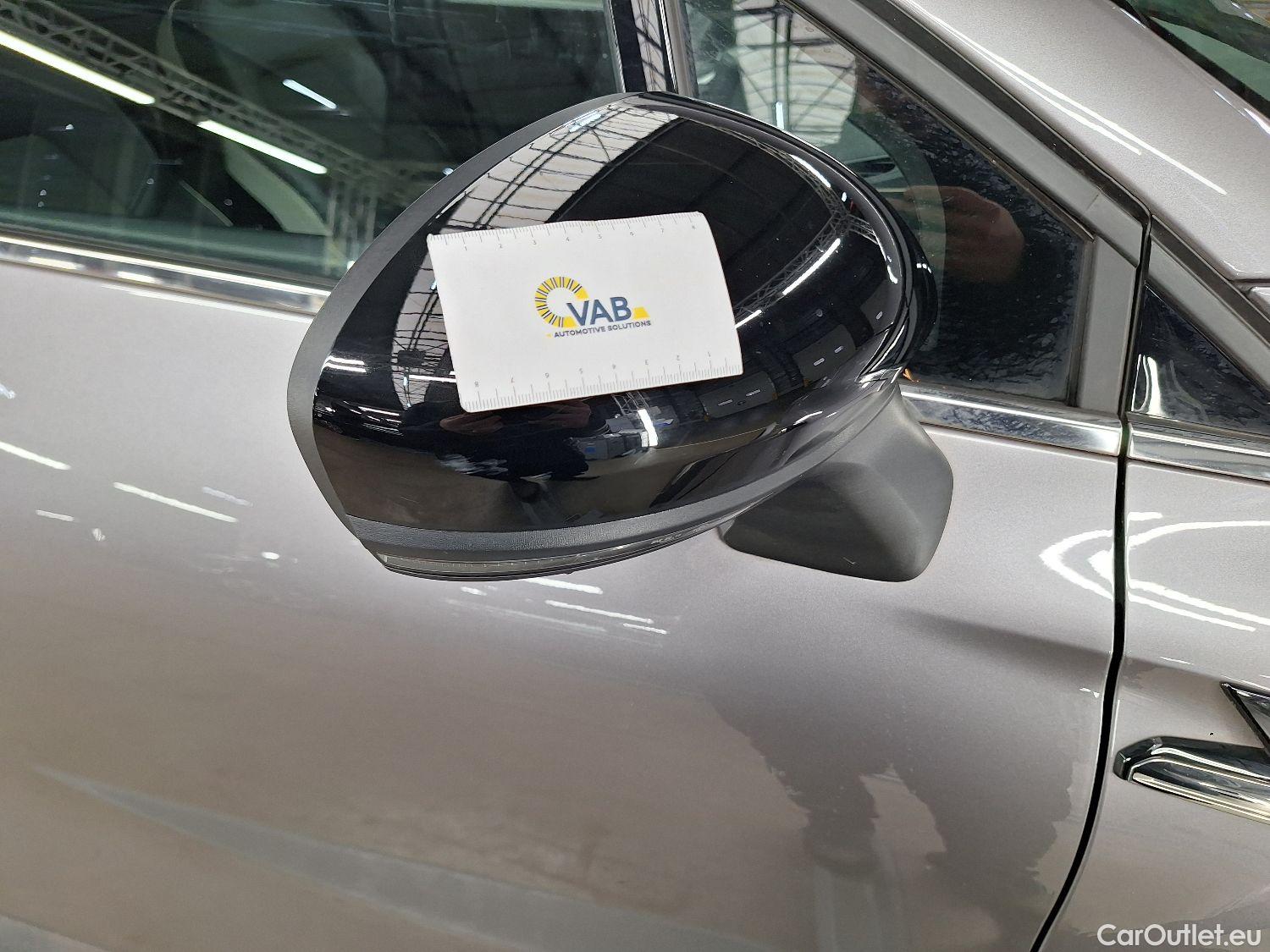  Renault  Captur Renault,  '19, Renault  TCe 140 EDC GPF Intens 5d #27