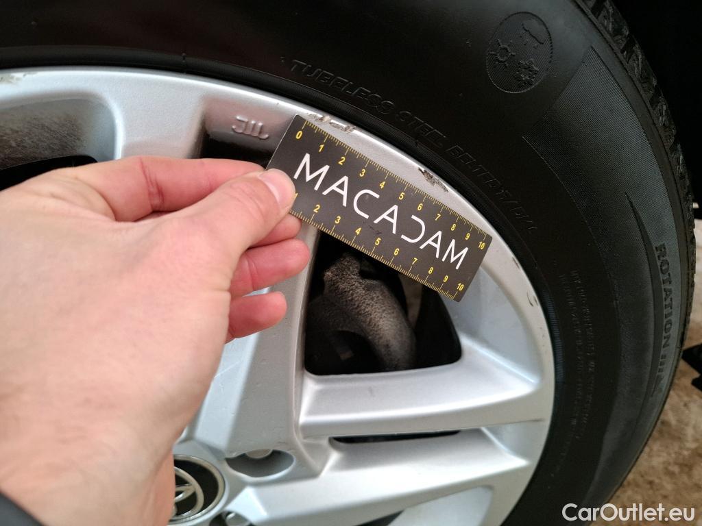  Toyota  C-HR TOYOTA  / 2016 / 5P / SUV 2.0 Hybride 184 Dynamic Business Beyond #23