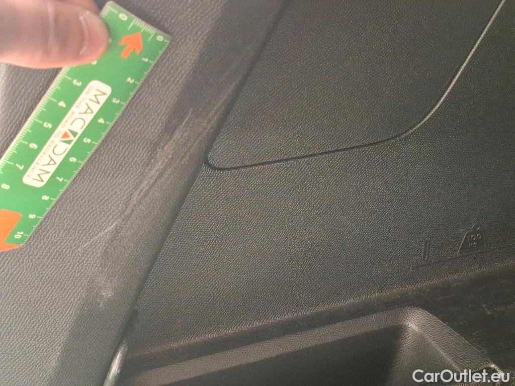  Peugeot  3008  Allure Business 1.5 HDi 130CV BVA8 E6d #65