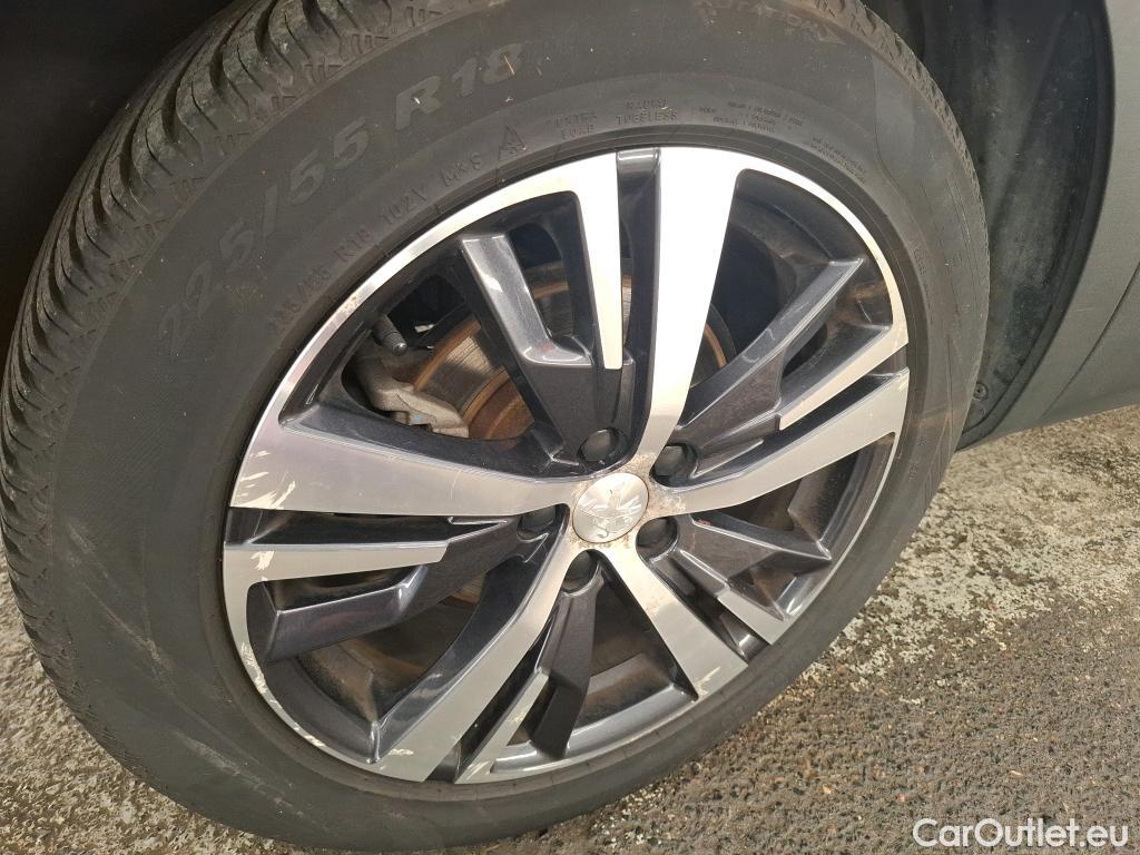  Peugeot  3008  Allure Business 1.5 HDi 130CV BVA8 E6d #38