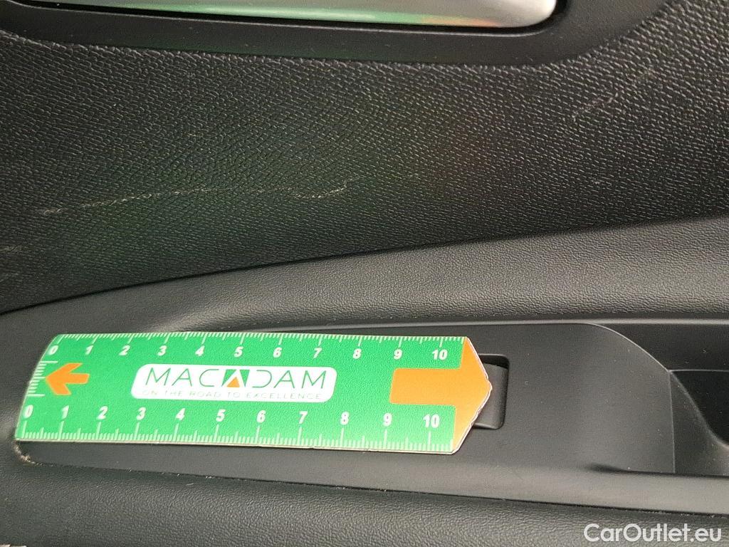  Peugeot  3008  Allure Business 1.5 HDi 130CV BVA8 E6d #59