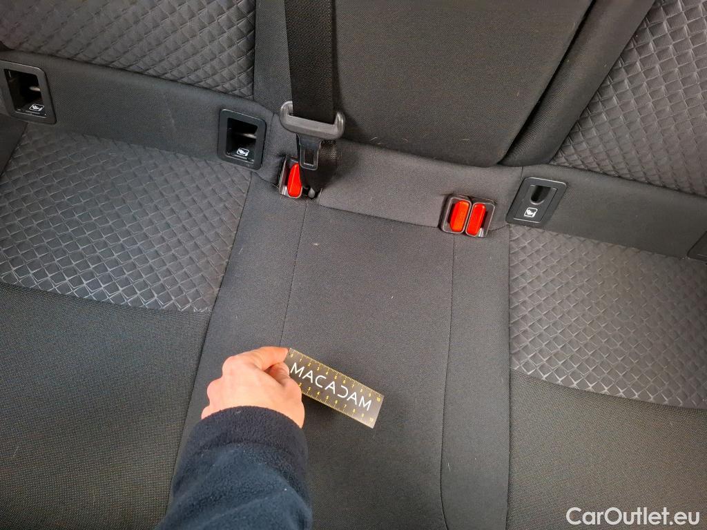  Toyota  C-HR TOYOTA  / 2016 / 5P / SUV 2.0 Hybride 184 Dynamic Business Beyond #50