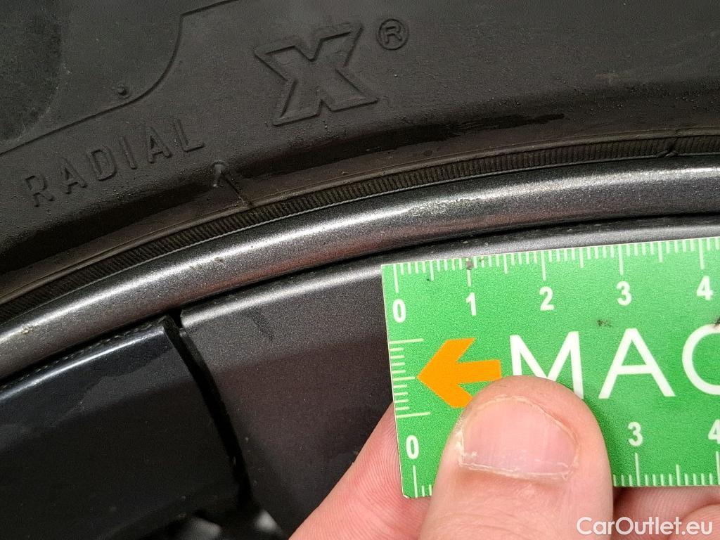  Tesla  Model 3 TESLA  / 2018 / 4P / Berline #24