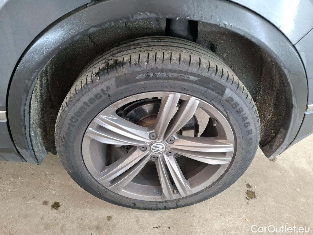  Volkswagen  Tiguan VOLKSWAGEN  5p SUV 2.0 TDI 190 DSG7 Carat Exclusive 4Motion #17