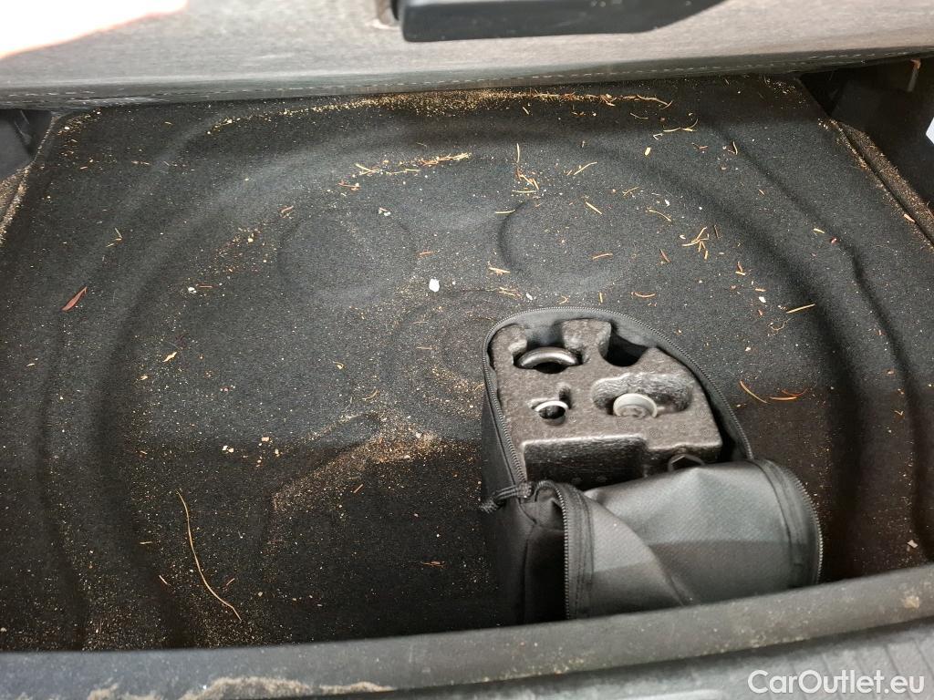  Volkswagen  Tiguan VOLKSWAGEN  5p SUV 2.0 TDI 190 DSG7 Carat Exclusive 4Motion #24