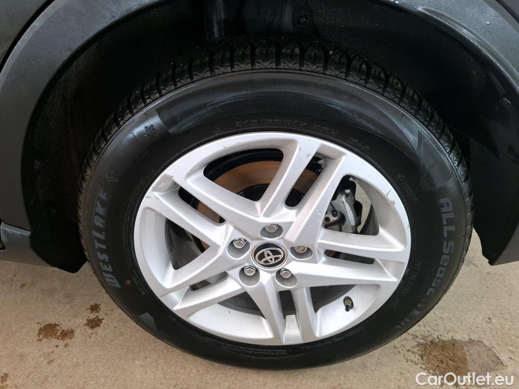  Toyota  C-HR TOYOTA  / 2016 / 5P / SUV 2.0 Hybride 184 Dynamic Business Beyond #64