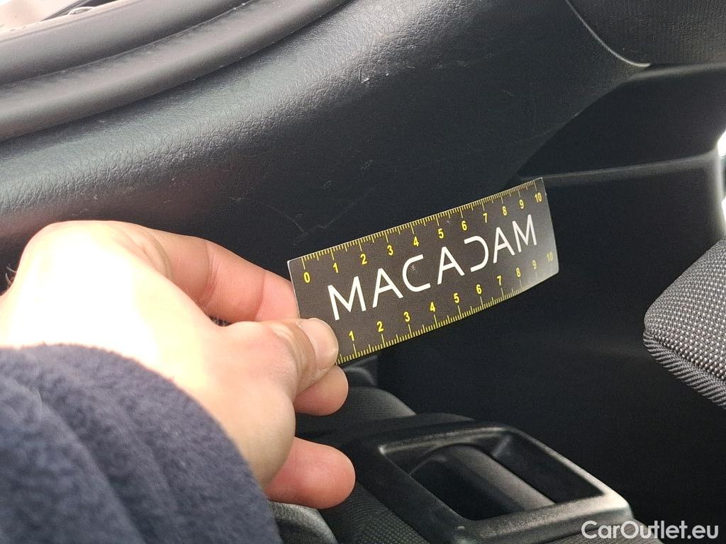  Toyota  C-HR TOYOTA  / 2016 / 5P / SUV 2.0 Hybride 184 Dynamic Business Beyond #69