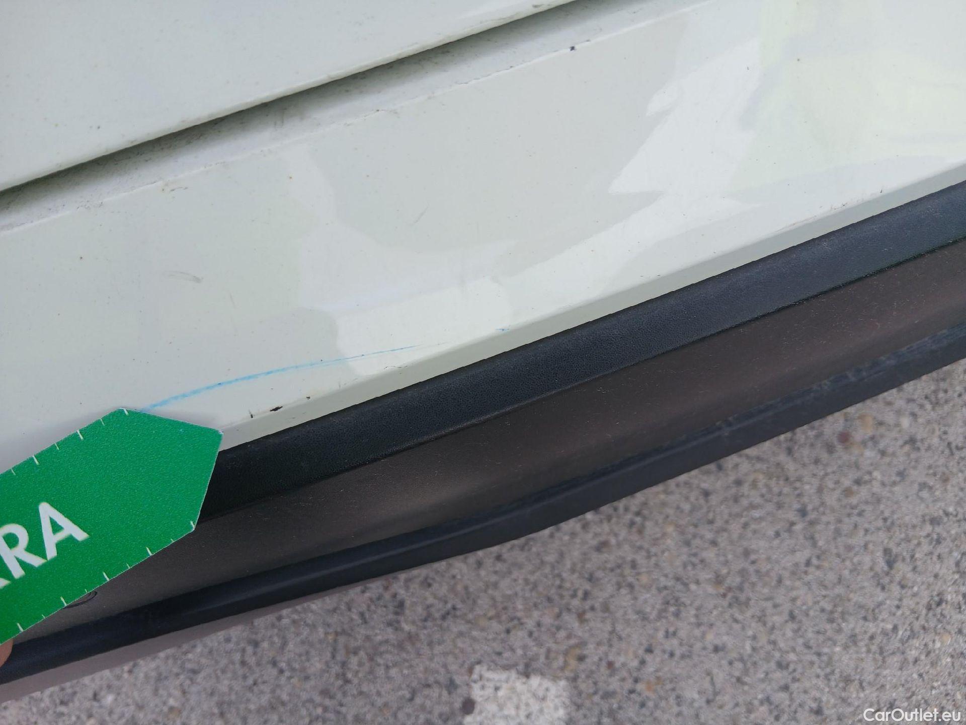  Nissan  Qashqai NISSAN  / 2021 / 5P / todoterreno DIG-T 103kW (140CV) mHEV 4x2 Acenta #10