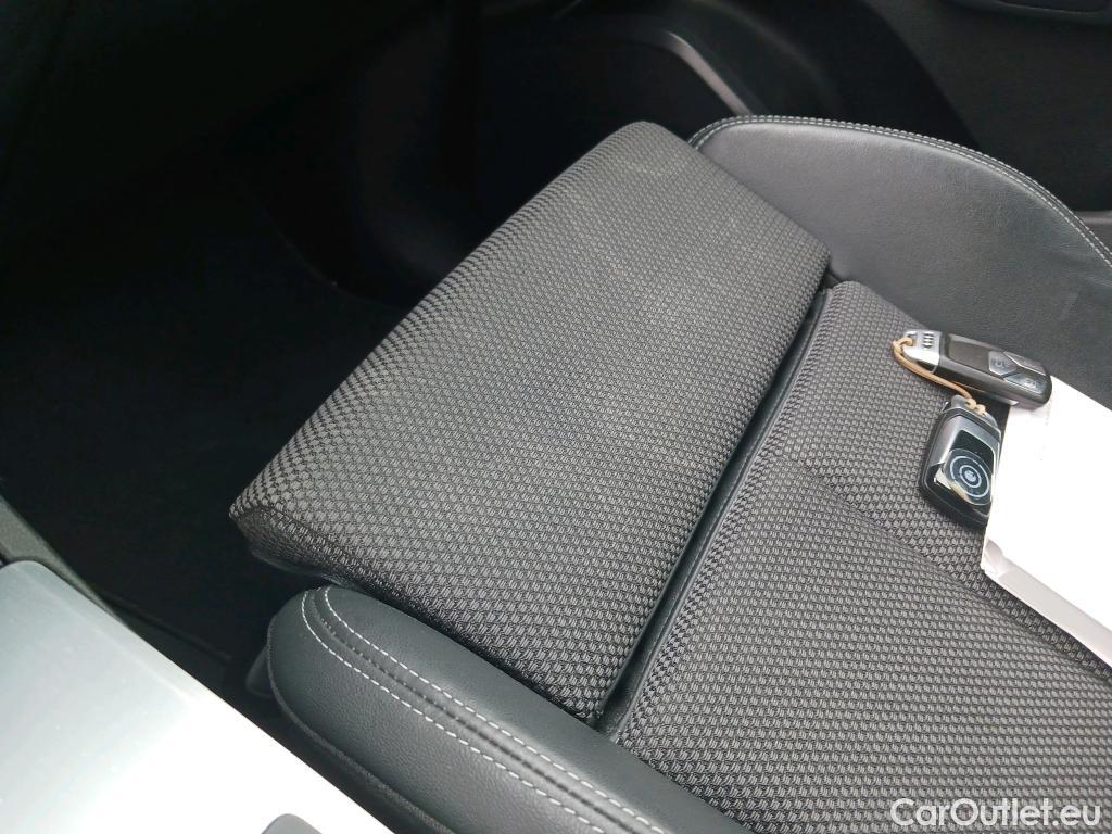  Audi  Q5 AUDI  / 2020 / 5P / todoterreno Genuine 40 TDI 150kW quattro-ultra #12