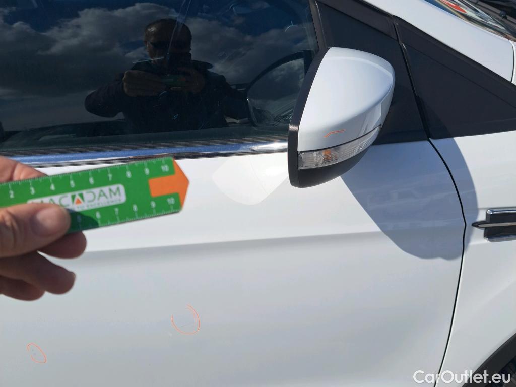  Ford  Kuga FORD  / 2016 / 5P / todoterreno 1.5 EcoBoost 88kW 4x2 Trend+ (CX) #28