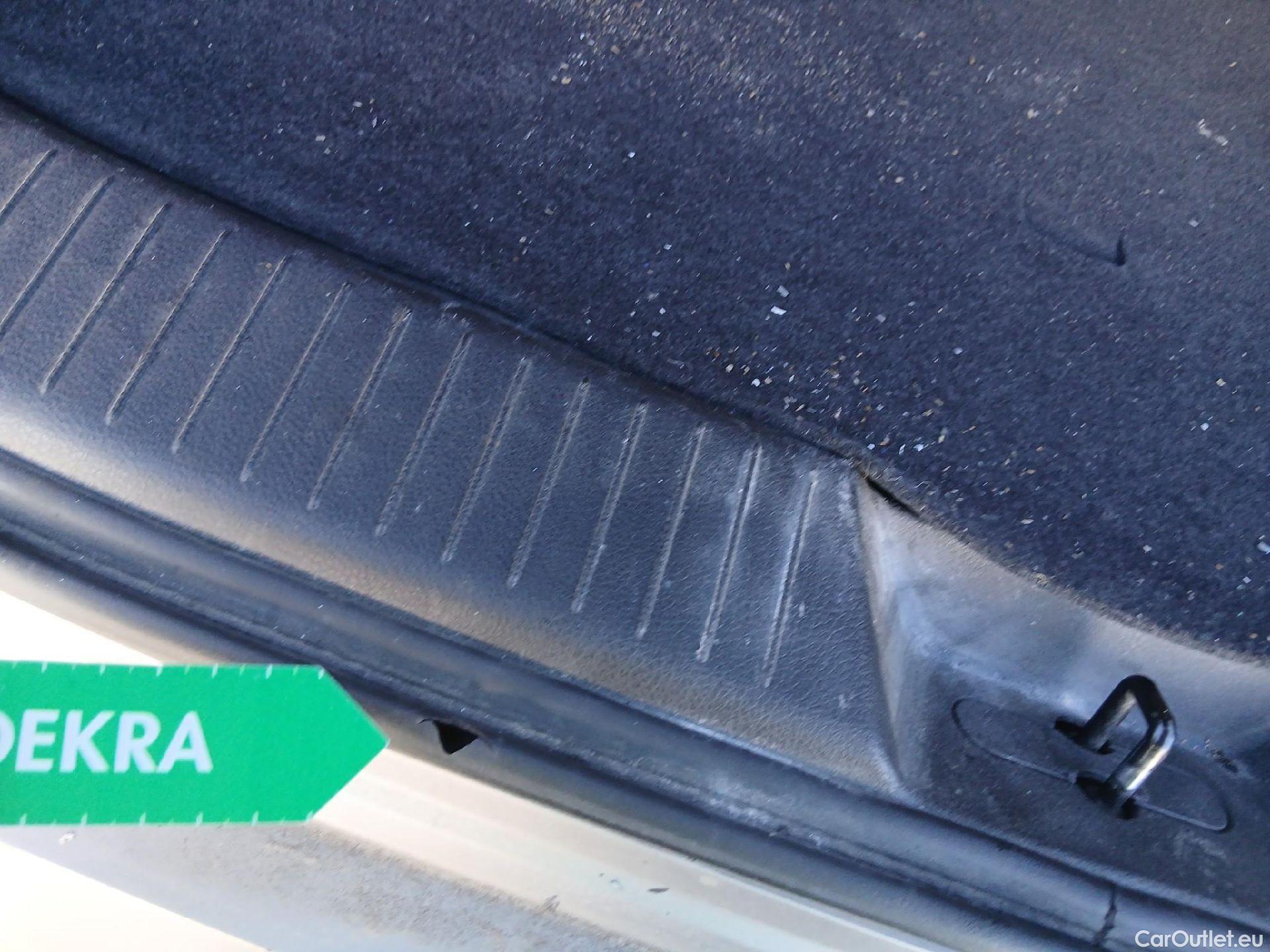  Nissan  Qashqai NISSAN  / 2021 / 5P / todoterreno DIG-T 103kW (140CV) mHEV 4x2 Acenta #6