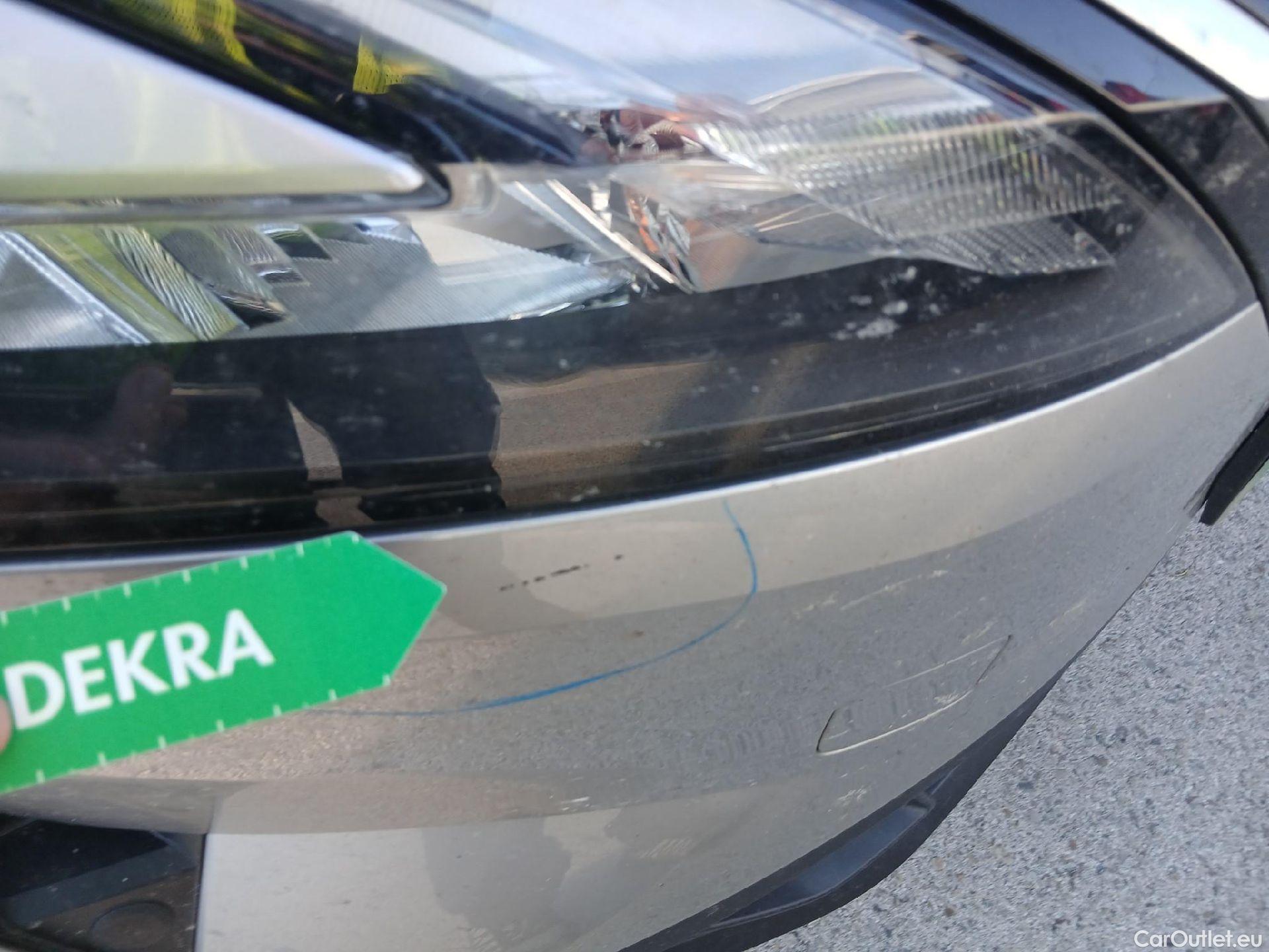  Nissan  Qashqai NISSAN  / 2021 / 5P / todoterreno DIG-T 103kW (140CV) mHEV 4x2 Acenta #9