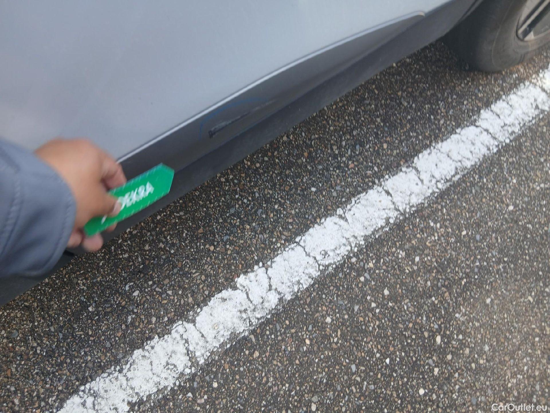  Peugeot  2008 PEUGEOT  / 2023 / 5P / todoterreno GT BlueHDI 130 S&S EAT8 #10