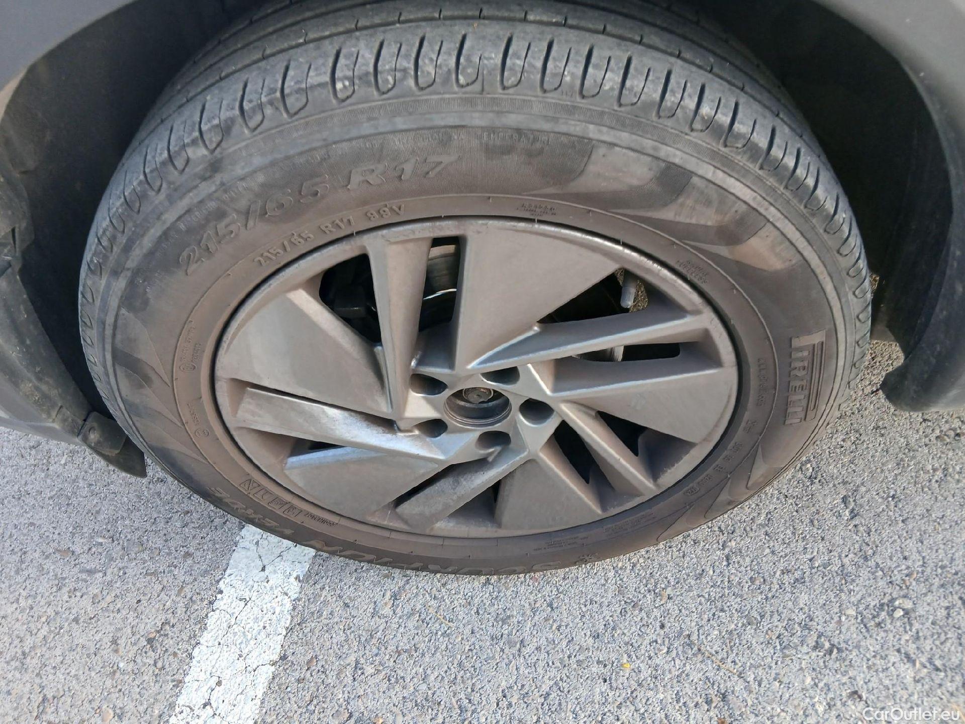  Nissan  Qashqai NISSAN  / 2021 / 5P / todoterreno DIG-T 103kW (140CV) mHEV 4x2 Acenta #3