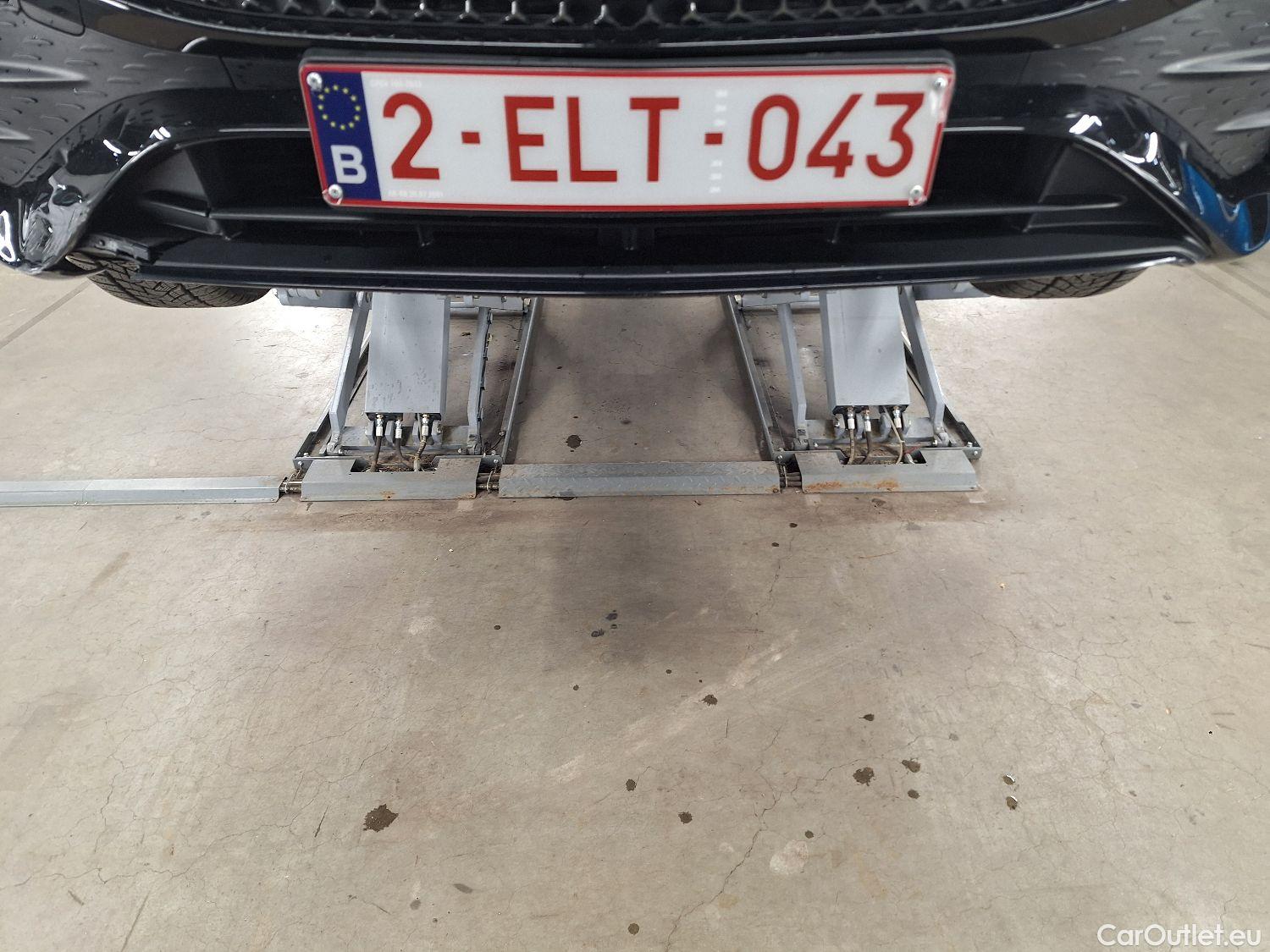  Mercedes  CLA-Klasse Mercedes, CLA FL'23 PHEV, Mercedes-Benz CLA CLA 250 e AMG Line 4d #18