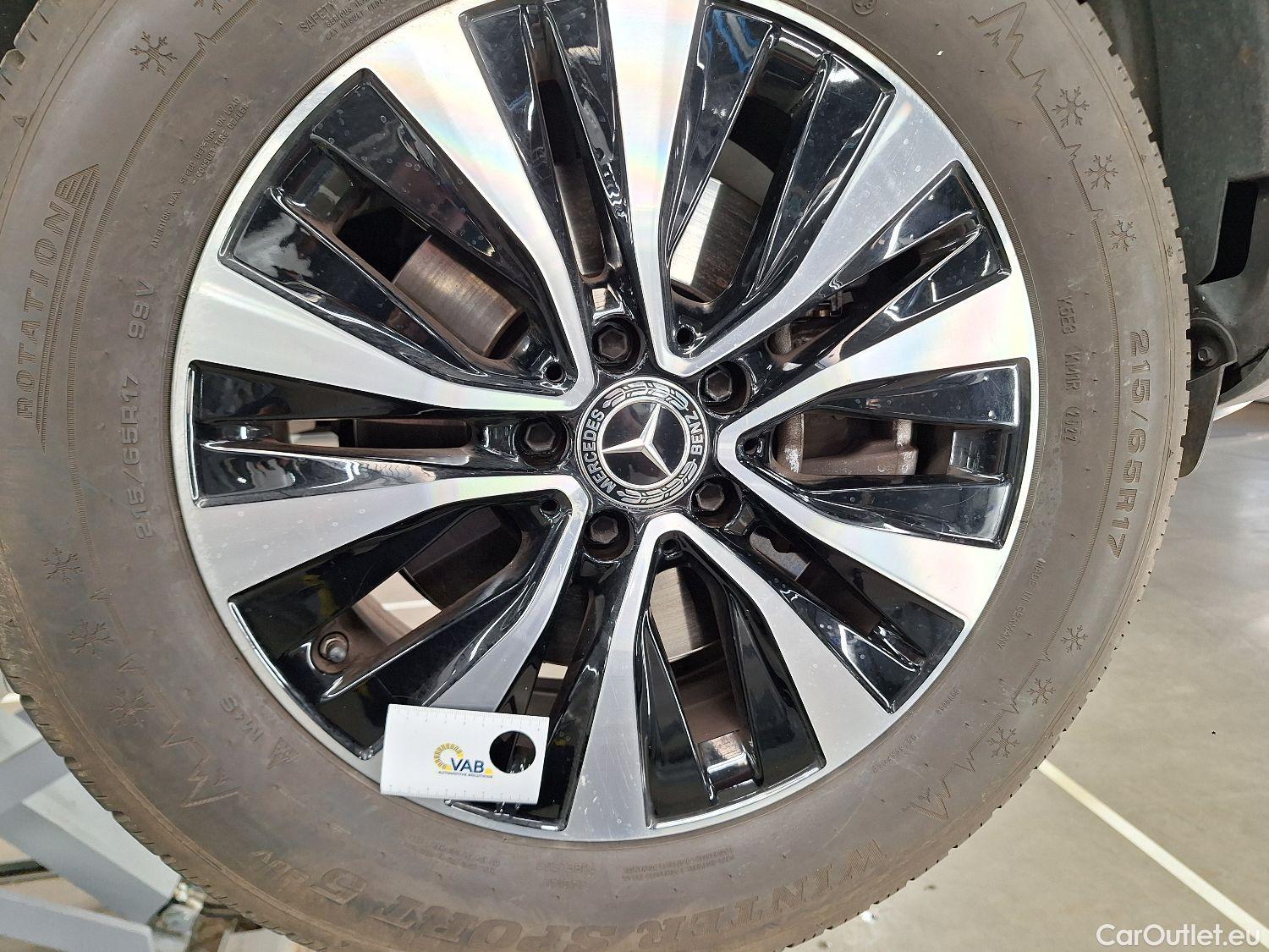  Mercedes  GLA Mercedes,  '20, Mercedes-Benz   200 d Business Solution 5d #1