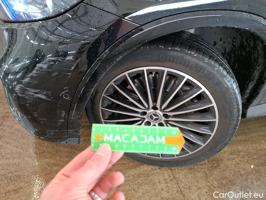  Mercedes  GLC MERCEDES-BENZ  / 2022 / 5P / SUV  400 e AMG Line 4MATIC #30