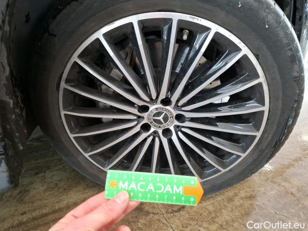  Mercedes  GLC MERCEDES-BENZ  / 2022 / 5P / SUV  400 e AMG Line 4MATIC #21