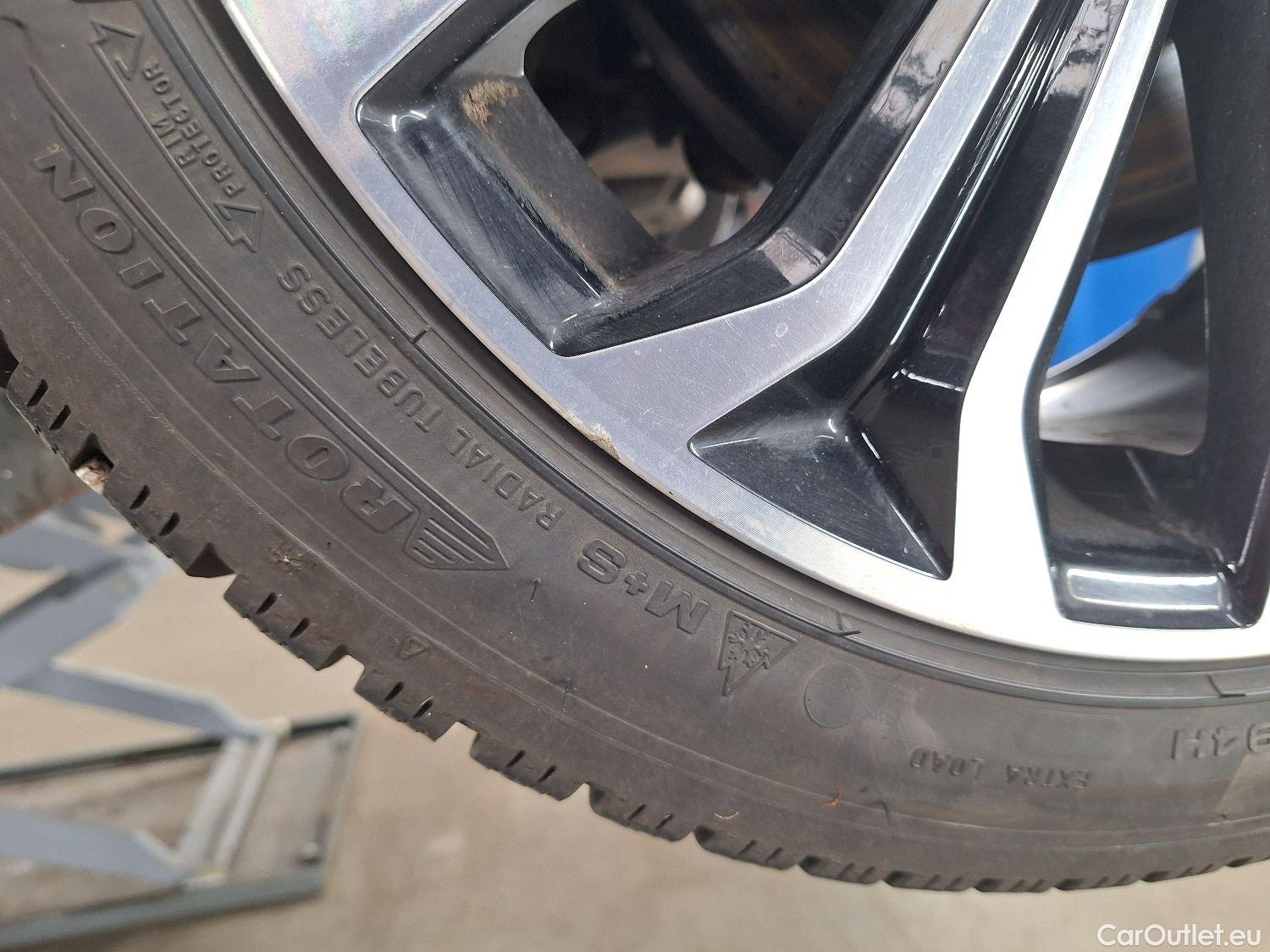  Toyota  Corolla Toyota,  TS '19, Toyota  Touring Sports 1.8 Hybrid Premium e #20