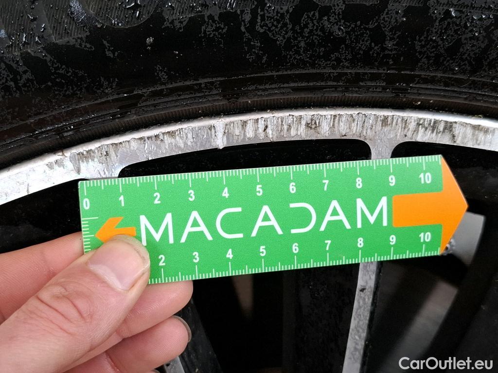  Mercedes  GLC MERCEDES-BENZ  / 2022 / 5P / SUV  400 e AMG Line 4MATIC #10