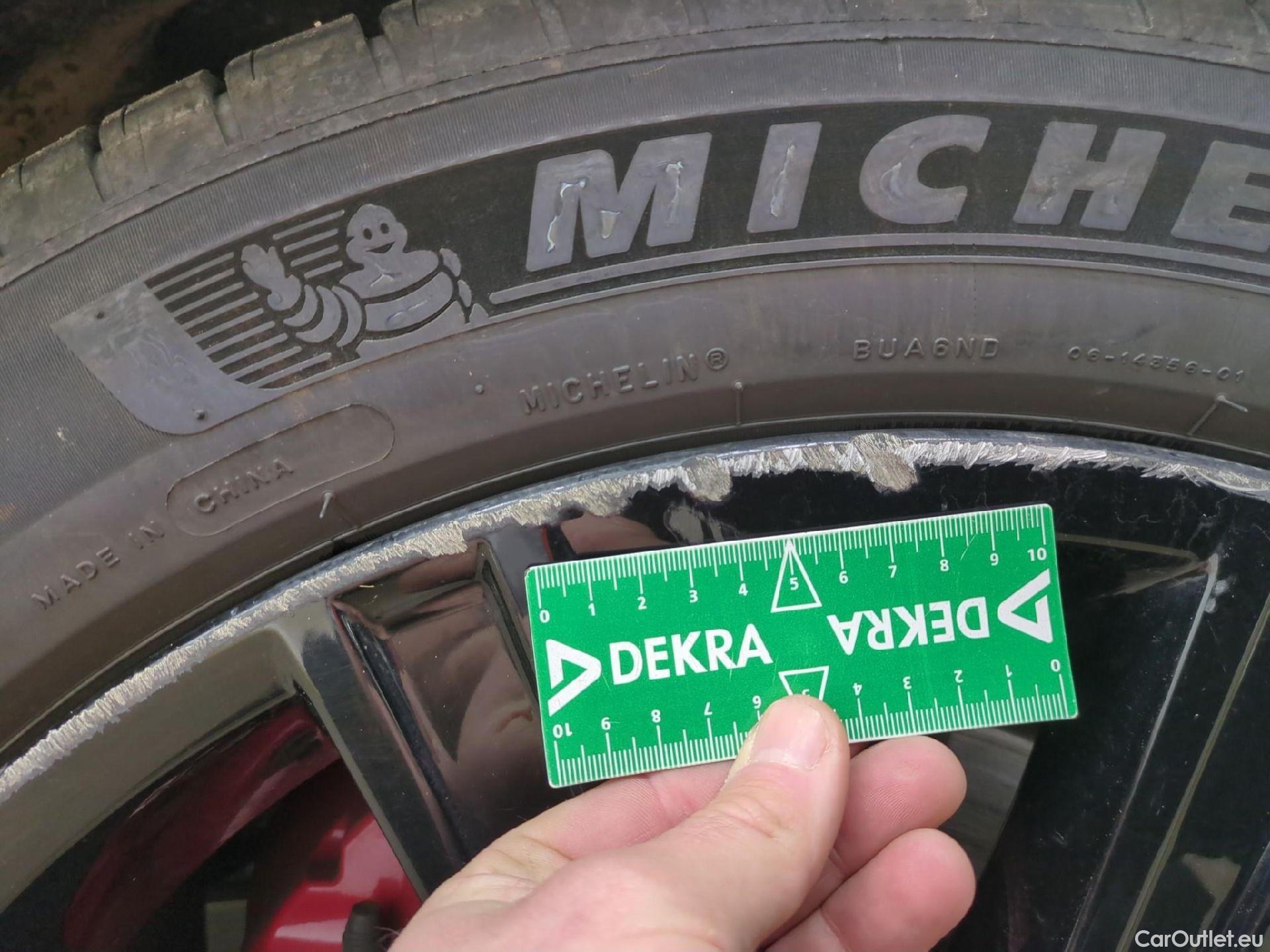  Land Rover  Range Rover Sport LAND ROVER  / 2017 / 5P / SUV P400e 2.0 PHEV 404ch HSE Dynamic Auto #25