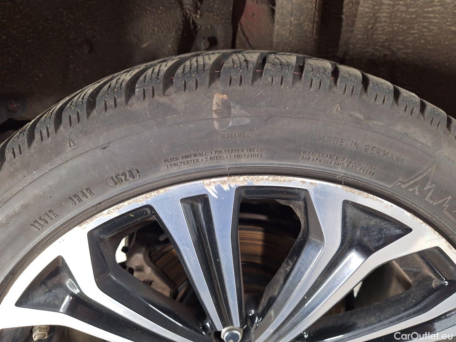  Toyota  Corolla Toyota,  TS '19, Toyota  Touring Sports 1.8 Hybrid Premium e #6