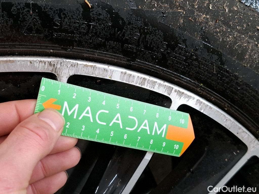  Mercedes  GLC MERCEDES-BENZ  / 2022 / 5P / SUV  400 e AMG Line 4MATIC #11