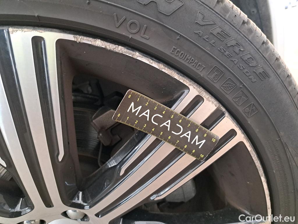  Volvo  XC90 VOLVO  / 2019 / 5P / SUV Recharge T8 AWD GT 8 Inscription Luxe #31