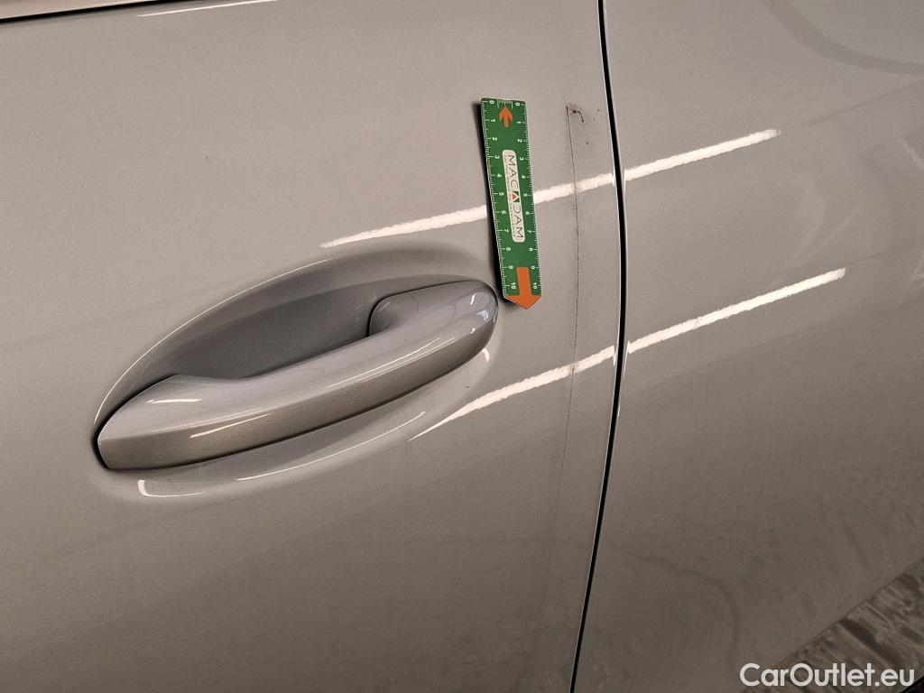  Mercedes  G-Klasee MERCEDES-BENZ GLC Coupe / 2023 / 5P / Coupé GLC 300 e AMG Line 4MATIC #2