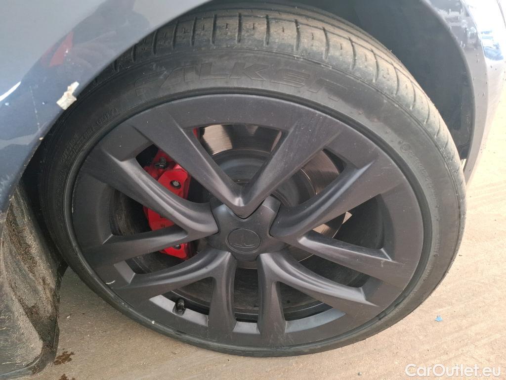  Land Rover  Discovery TESLA Model S / 2021 / 5P / Berline Tri-Motor Plaid AWD #21