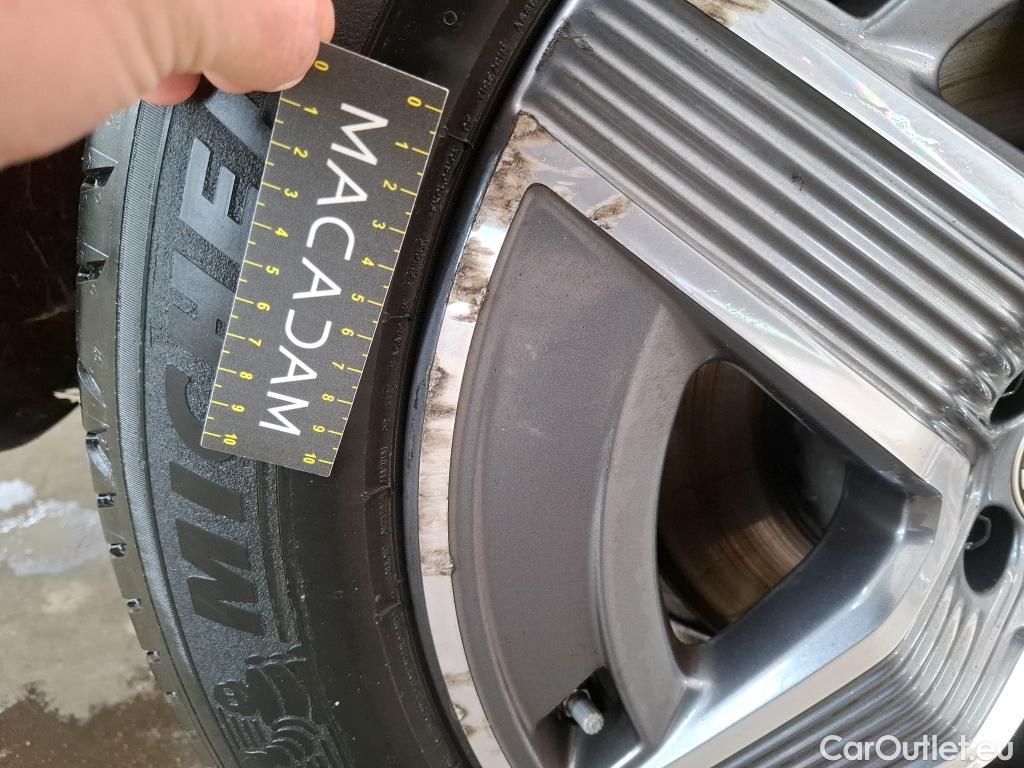  Mercedes  GLC MERCEDES-BENZ  / 2022 / 5P / SUV  300 e AMG Line 4MATIC #5