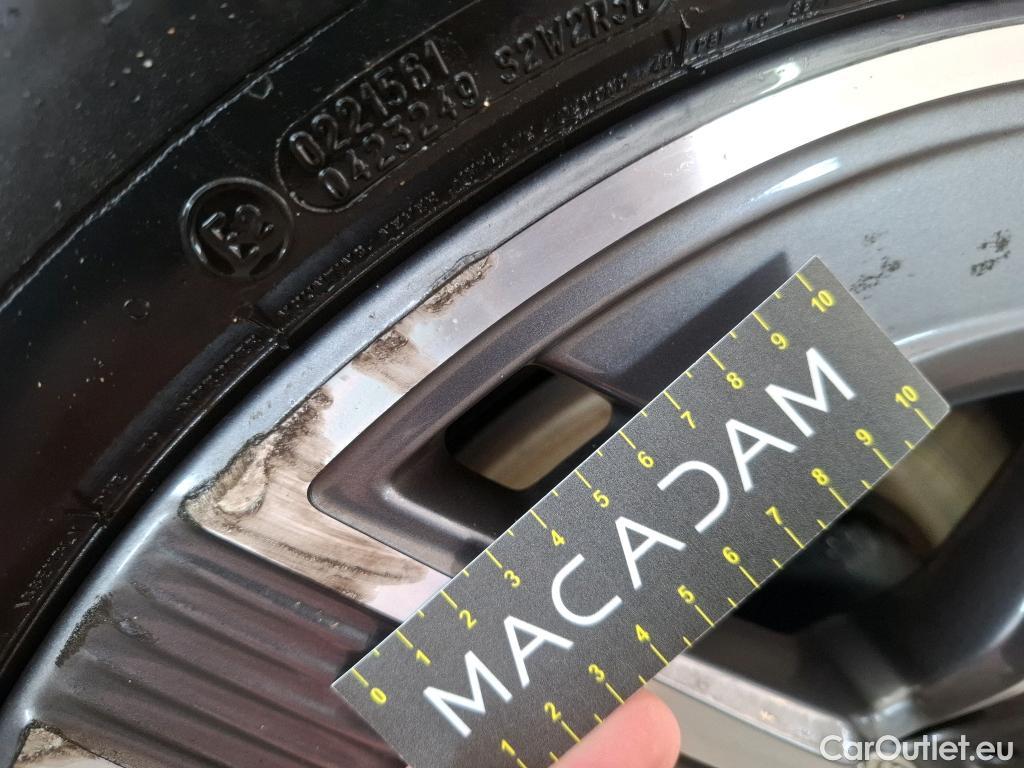  Mercedes  GLC MERCEDES-BENZ  / 2022 / 5P / SUV  300 e AMG Line 4MATIC #4