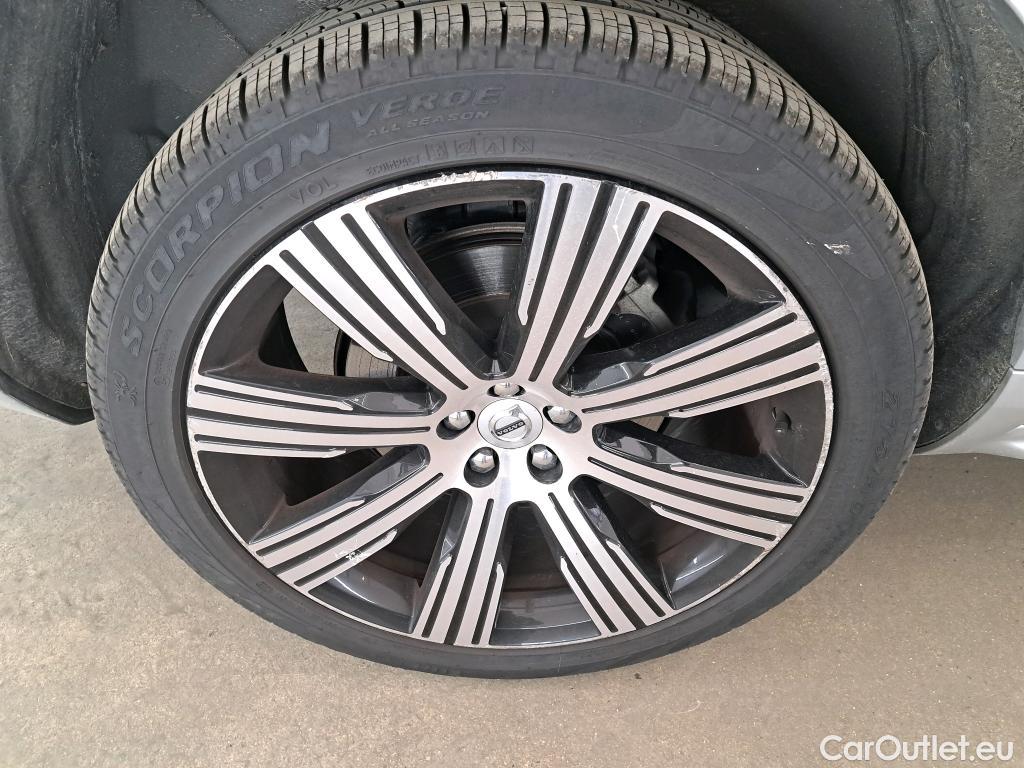  Volvo  XC90 VOLVO  / 2019 / 5P / SUV Recharge T8 AWD GT 8 Inscription Luxe #23