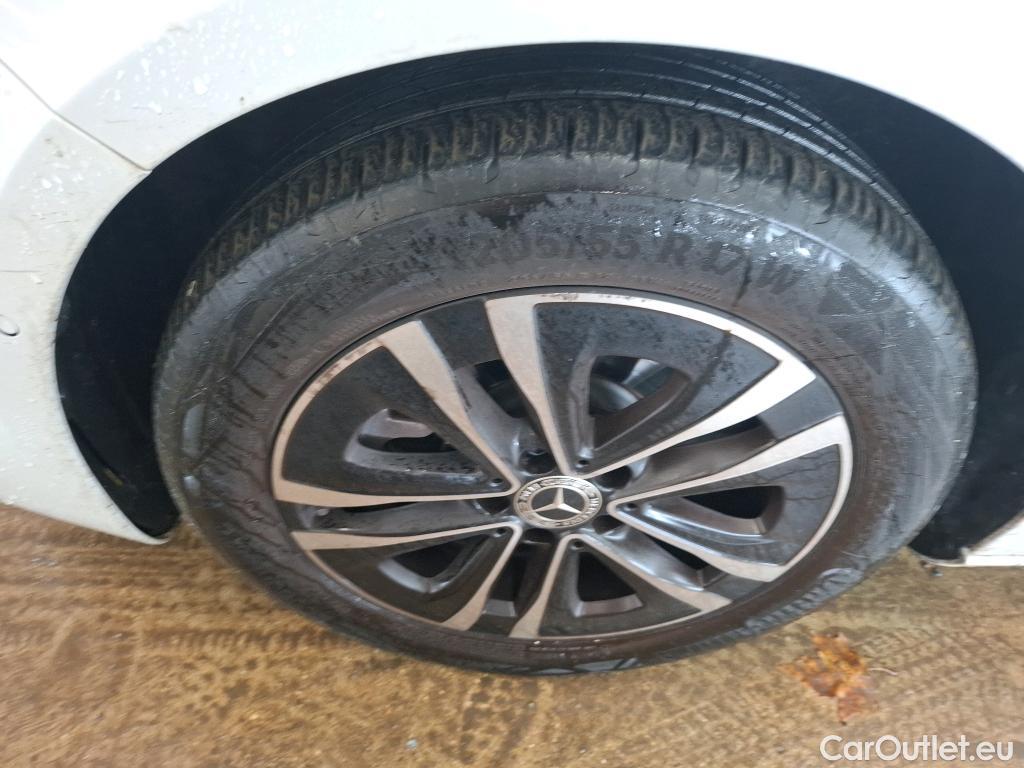  Mercedes  A-Klasse MERCEDES-BENZ Classe A Berline / 2022 / 4P / Berline A 250 e Business Line 7G-DCT #21