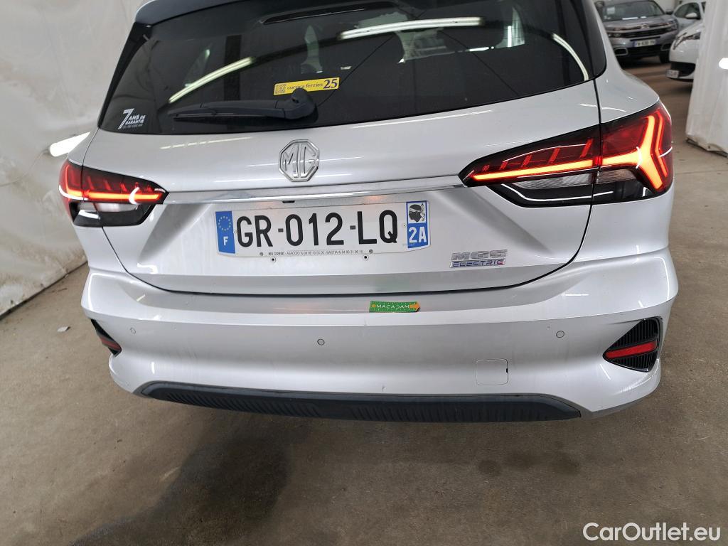  Land Rover  Discovery MG MG5 / 2022 / 5P / Break Luxury 61kWh #4