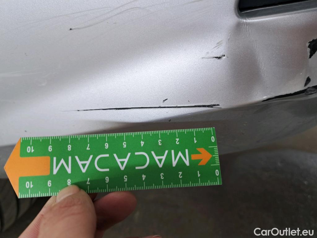  Land Rover  Discovery MG MG5 / 2022 / 5P / Break Luxury 61kWh #8