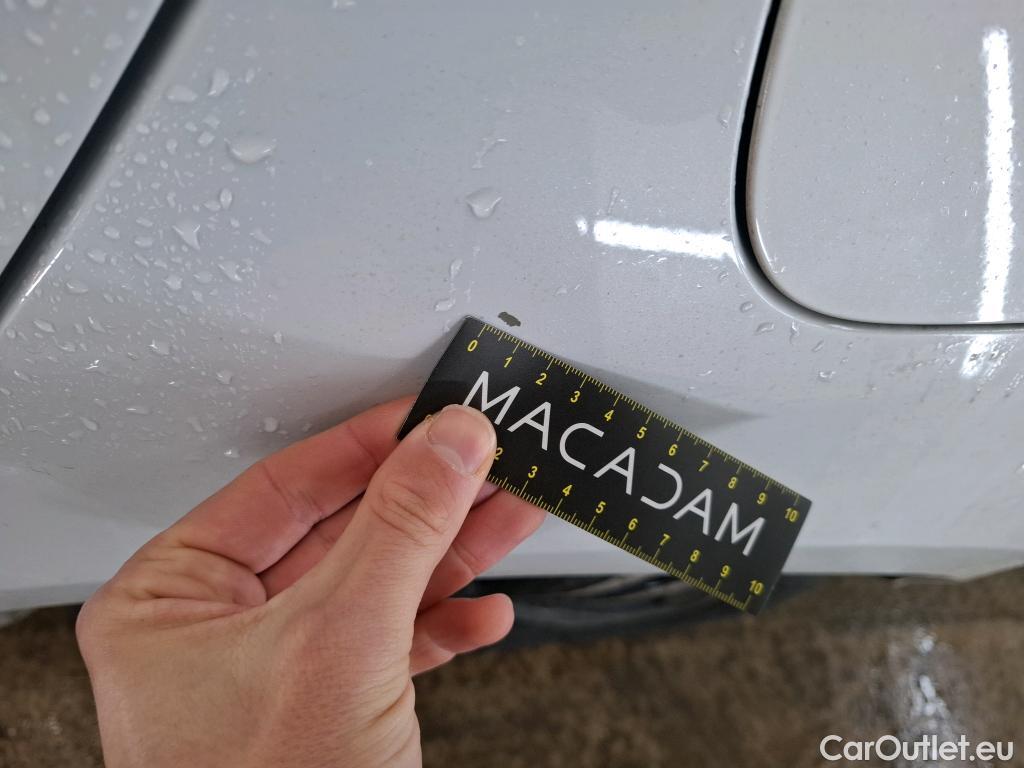  Mercedes  A-Klasse MERCEDES-BENZ Classe A Berline / 2022 / 4P / Berline A 250 e Business Line 7G-DCT #19