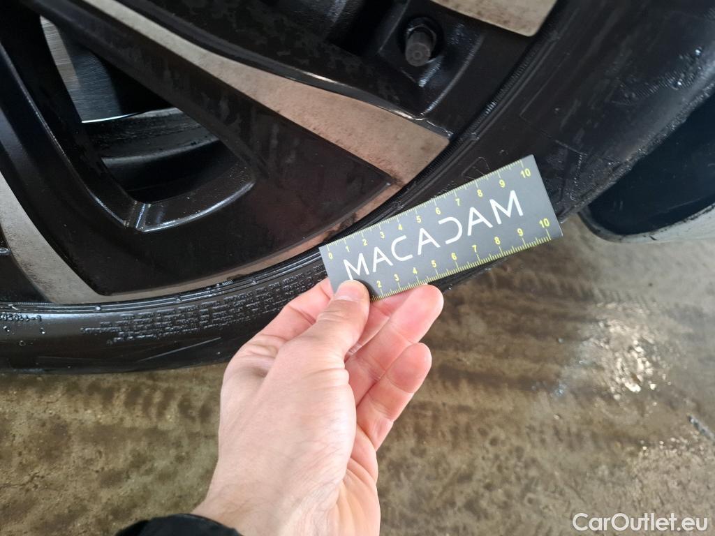  Mercedes  A-Klasse MERCEDES-BENZ Classe A Berline / 2022 / 4P / Berline A 250 e Business Line 7G-DCT #28