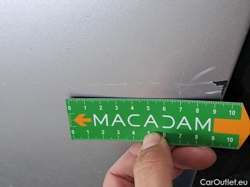  Land Rover  Discovery MG MG5 / 2022 / 5P / Break Luxury 61kWh #21