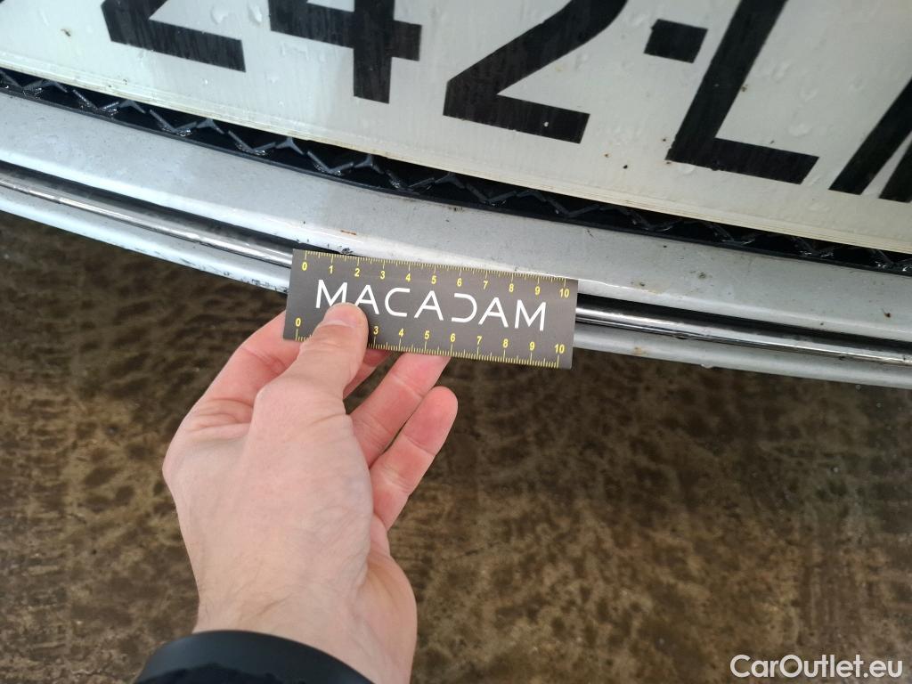  Mercedes  A-Klasse MERCEDES-BENZ Classe A Berline / 2022 / 4P / Berline A 250 e Business Line 7G-DCT #14