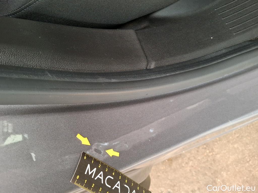  Renault  Captur  II Evolution 1.6 E-TECH Hybrid 145CV BVA6 E6d #8