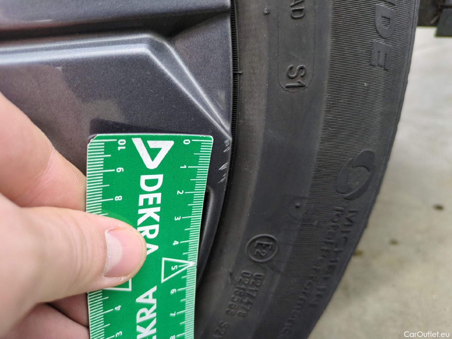  Peugeot  308 PEUGEOT  SW / 2021 / 5P / Break BlueHDi 130 EAT8 ACTIVE PACK #13