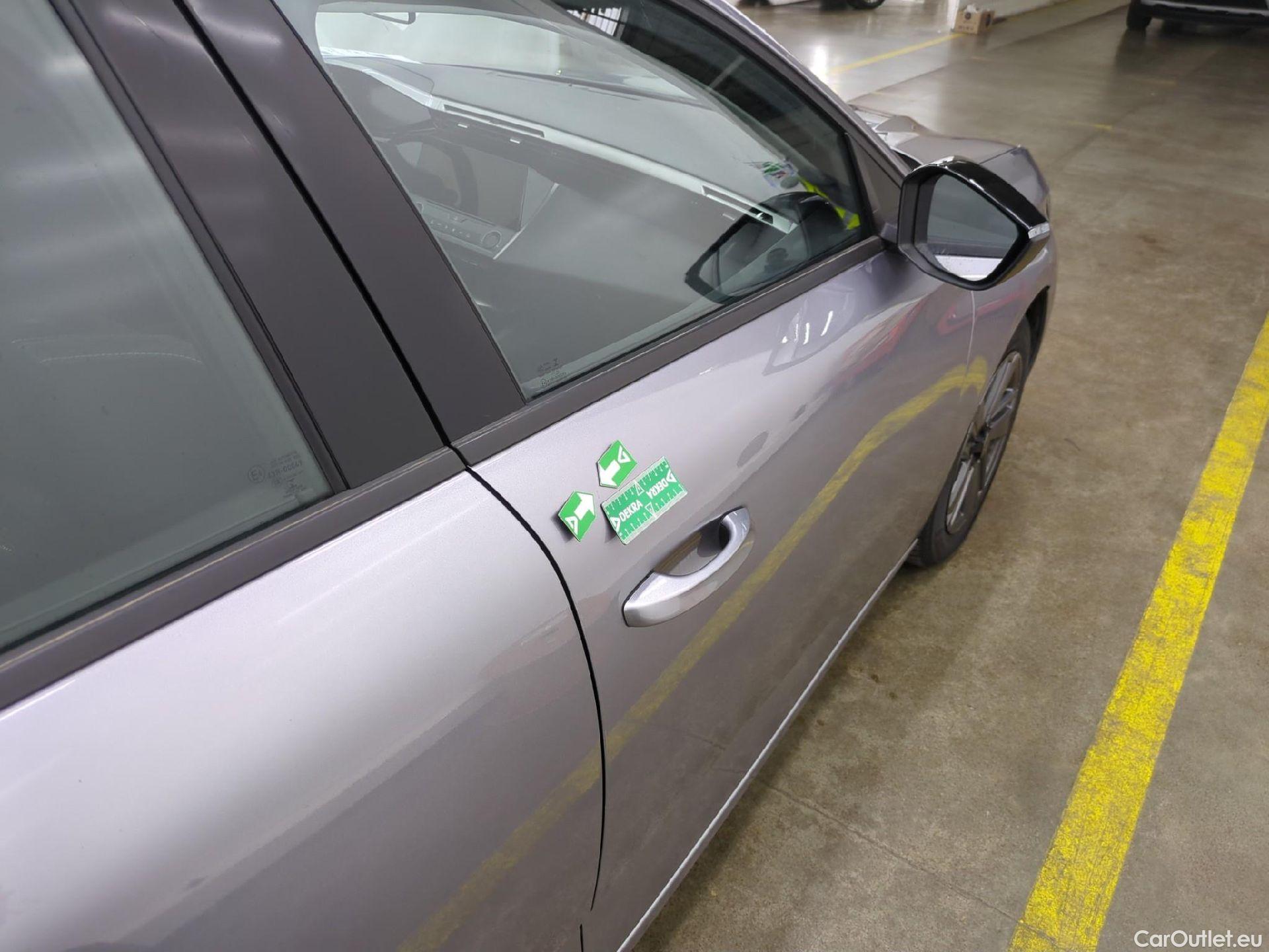  Peugeot  308 PEUGEOT  SW / 2021 / 5P / Break BlueHDi 130 EAT8 ACTIVE PACK #44